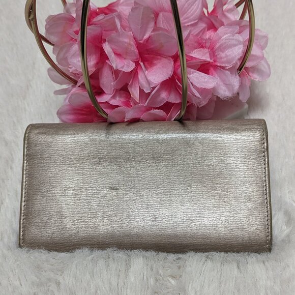 Gucci Lovely Interlocking Hearts Metallic Tan Long Leather Wallet - Picture 9 of 10